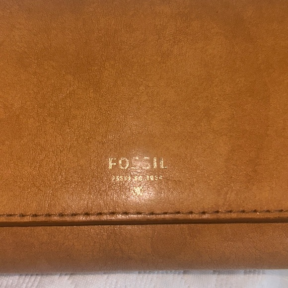 COPY - Leather FOSSIL Long Wallet With Multiple Compartments - Color Tan - Picture 2 of 7